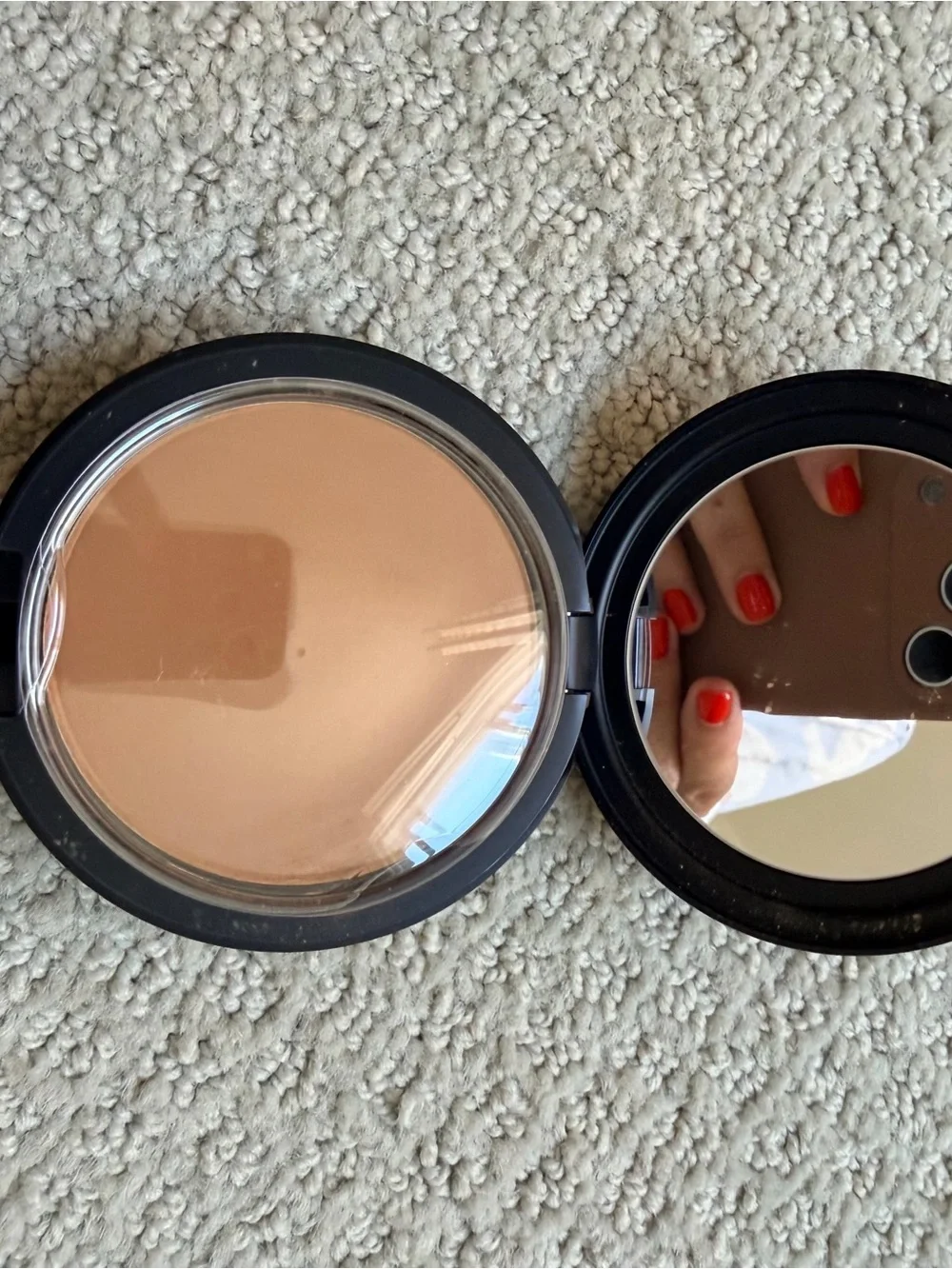 MAC Studio Fix Powder Plus Foundation - color C8